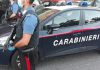 Picchia la fidanzata e le ruba l’auto, denunciato