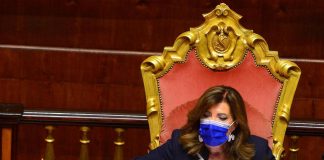 Minacce di morte a Casellati, identificati gli autori