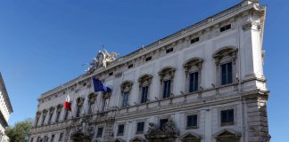 Tesauro: Consulta osserva un minuto di silenzio, Coraggio ‘persona di straordinaria rilevanza’