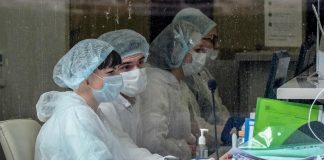 Covid Russia, nuovo record di morti: 780 in 24 ore