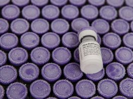 Vaccini Covid, Pfizer chiederà autorizzazione per terza dose