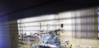 Covid, al Poma e a Pieve tornano i pazienti in Rianimazione: non accadeva da un mese