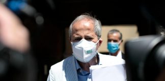 Covid, Crisanti: “Libera tutti facilita nuove varianti più resistenti ai vaccini”