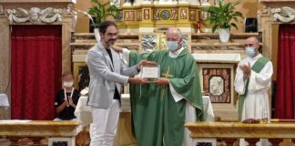 Villimpenta saluta il parroco don Nelson Furghieri: “Grazie di tutto”