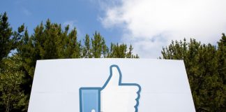 Covid, Google e Facebook: obbligo vaccino per tornare a lavoro