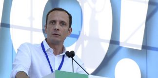 Vaccini, Fedriga: “Chiudere di nuovo li farebbe apparire inutili”