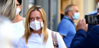 Omofobia, Meloni: “Ipocrisia in governo Draghi”
