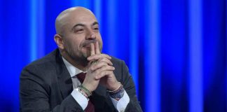 Paragone: “Salvini gioca troppe parti in commedia, accetta tutto”