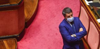 Renzi indagato per documentario: “Nulla da nascondere, non temo niente e nessuno”