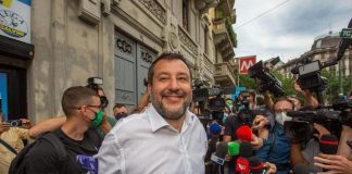 Salvini: “Vaccino covid ad agosto, poi cocktail party”