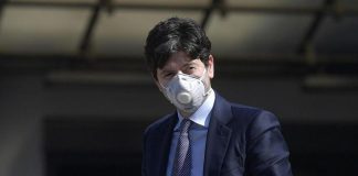 Covid Italia, Speranza: “Linea è tenere altissima l’attenzione”