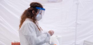 Covid, tamponi a prezzi più bassi in farmacia fino al 30 settembre