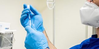 Covid, Italia Viva: “In bollettino anche incidenza su vaccinati”