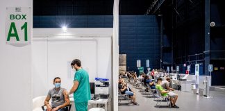 Vaccini Lombardia, da oggi anche a turisti che soggiornano per almeno 15 giorni