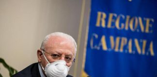 Covid oggi Campania, nuova ordinanza De Luca: regole
