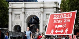 Covid Gb, stop autoisolamento vaccinati il 16 agosto