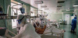 Covid, Russia, quasi 25mila nuovi casi e oltre 700 decessi