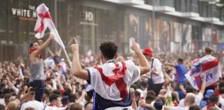 Italia-Inghilterra, tifosi inglesi provano a entrare senza biglietto