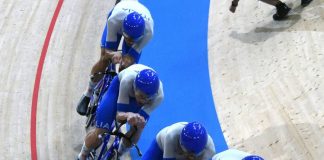 Ciclismo, Italia in finale oro nell’inseguimento squadre uomini