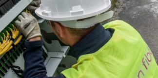 Enel cede 50% di Open Fiber per 2.650 milioni