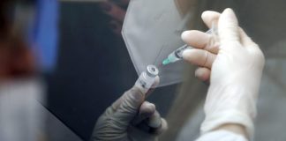 Vaccino, disponibili 11,2 milioni dosi di Pfizer e Moderna