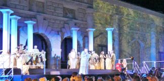 La favola di Orfeo incanta il pubblico di Palazzo Te La favola di Orfeo incanta il pubblico di Palazzo Te