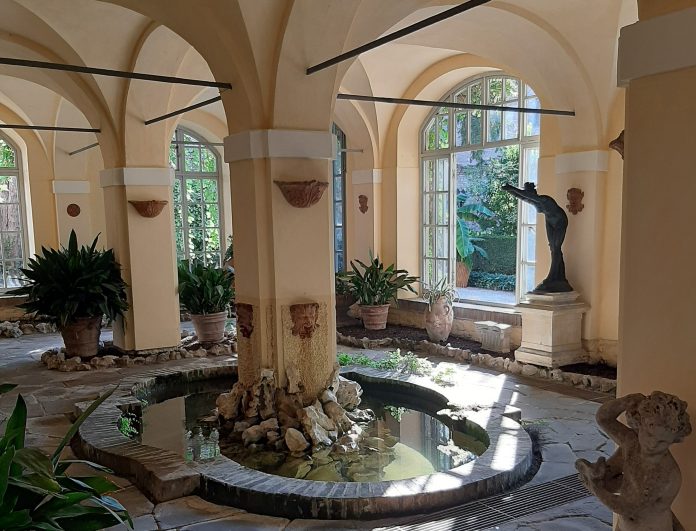 Dopo 9 anni di chiusura per i danni del sisma, sabato riapre il Giardino d'Inverno di Palazzo D'Arco