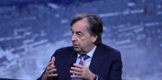 Vaccino, Burioni: “Potrebbe risolvere problema, ma devono farlo tutti”