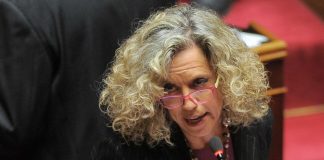 “Cameriera strapagata”, Monica Cirinnà si scusa su Twitter