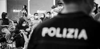 Afghanistan, a oggi accolti in 1.800 a Fiumicino: visti in 15 minuti