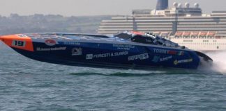 Cowes Torquay Cowes motonautica, Tommy Racing al secondo posto assoluto