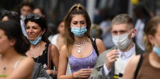 Variante Delta, 74% contagi da persone pre-sintomatiche: lo studio