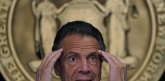 Cuomo e le accuse di molestie: “Da sempre troppo affettuoso”
