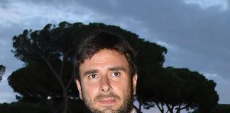 M5S, Di Battista: “Con assegno fine mandato 43mila euro a terremotati e bambini Mabaya”