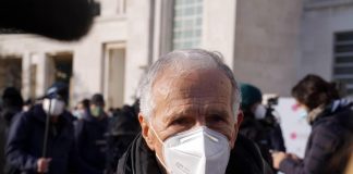 Green pass Italia, Garattini: “Vaccino non uguale a tampone”