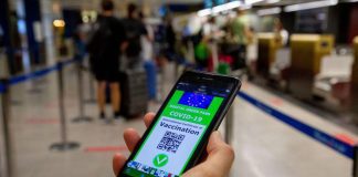 Green pass Italia da 6 agosto, governo alla stretta finale