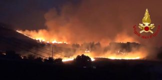 Italia assediata da caldo record e incendi, brucia il Sud