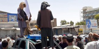 Afghanistan, “raid aerei Usa su Kandahar, decine di Talebani uccisi”