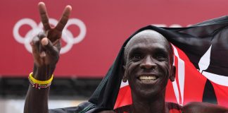 Tokyo 2020, kenyano Kipchoge si conferma campione nella maratona