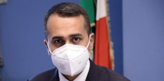 Afghanistan, Di Maio: “Non possiamo dare liste di persone da evacuare ai talebani”