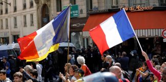 Green Pass Francia, 237mila in piazza contro le misure