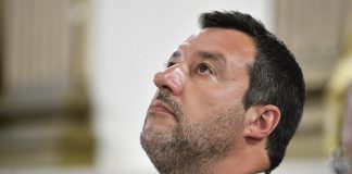 Salvini: “Sbarcano in 400 a Lampedusa, pagano Letta e Lamorgese?”