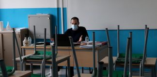 Scuola, Figliuolo a Regioni: “Entro 20 agosto dati precisi su prof vaccinati”