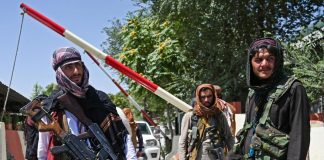 Afghanistan, talebani: “Abbiamo perdonato tutti, non minacceremo alcun paese”