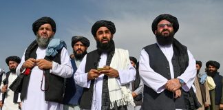Kabul, talebani celebrano ritiro Usa: “Vittoria di tutti noi”