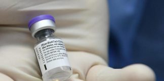 Vaccino Pfizer, approvazione definitiva in Usa
