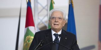 Mattarella “Non si invochi la libertà per sottrarsi al vaccino”
