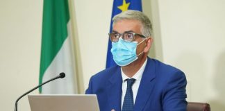Covid, Brusaferro “Situazione stabile, lievemente decrescente”