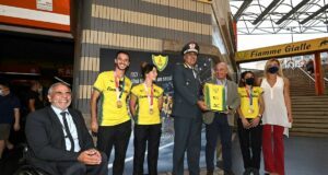 Stazione brandizzata per 3 mesi, metro Roma celebra Fiamme Gialle