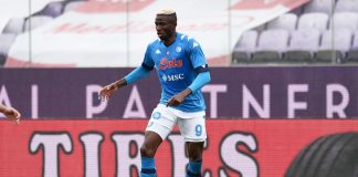 Osimhen regala un punto al Napoli, a Leicester finisce 2-2